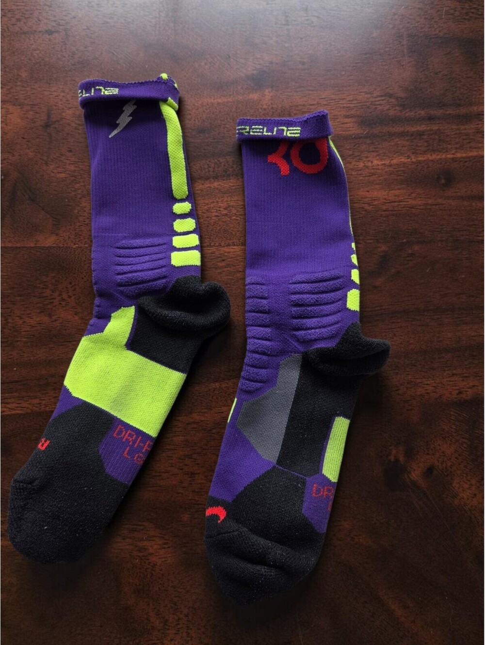 Nike Hyper Elite Basketball Crew Socks - KD Size Large